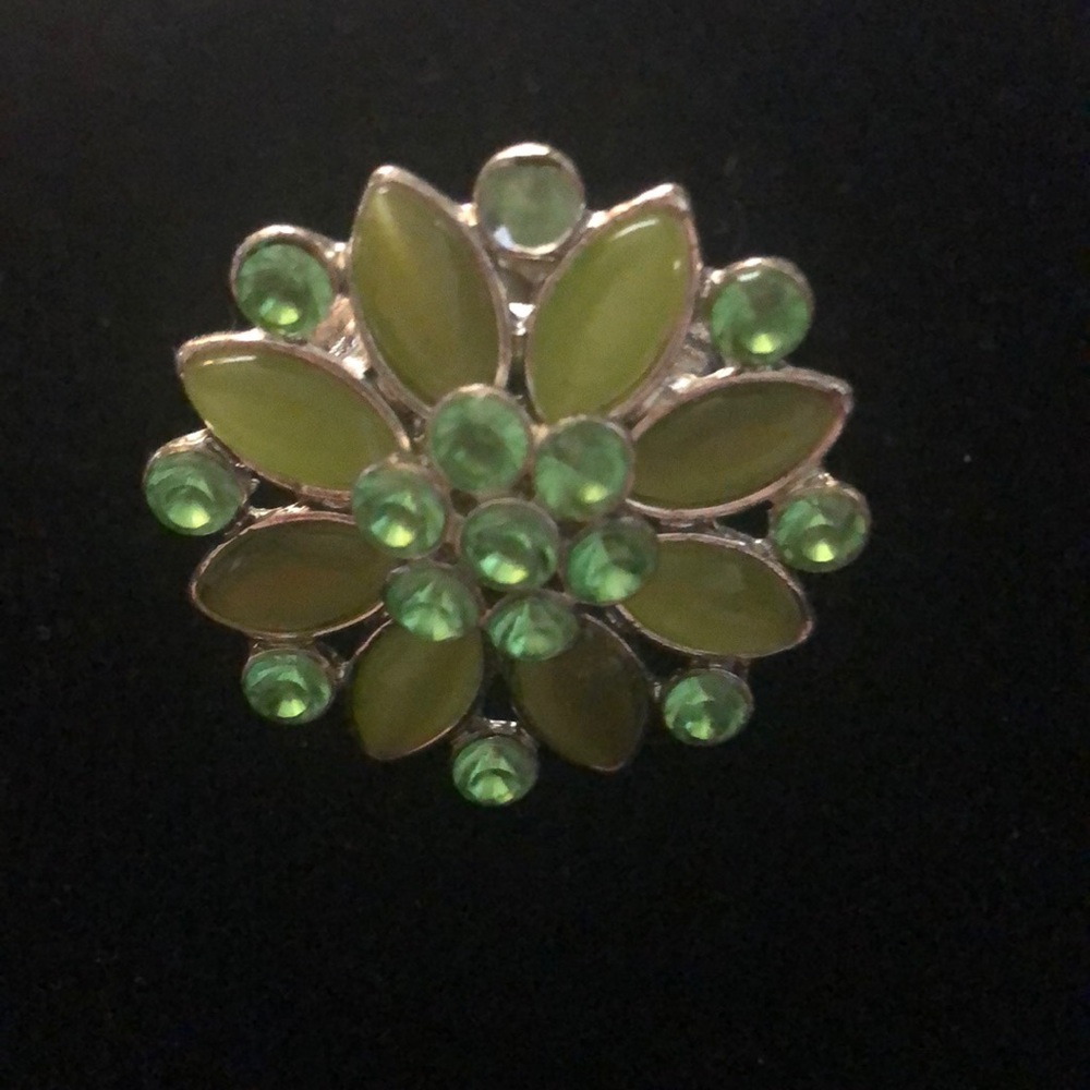 Floral stretch ring